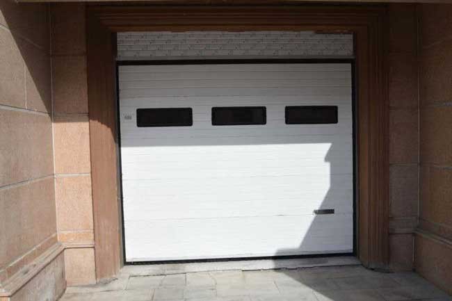 如何选择适合自己的车库门？ 